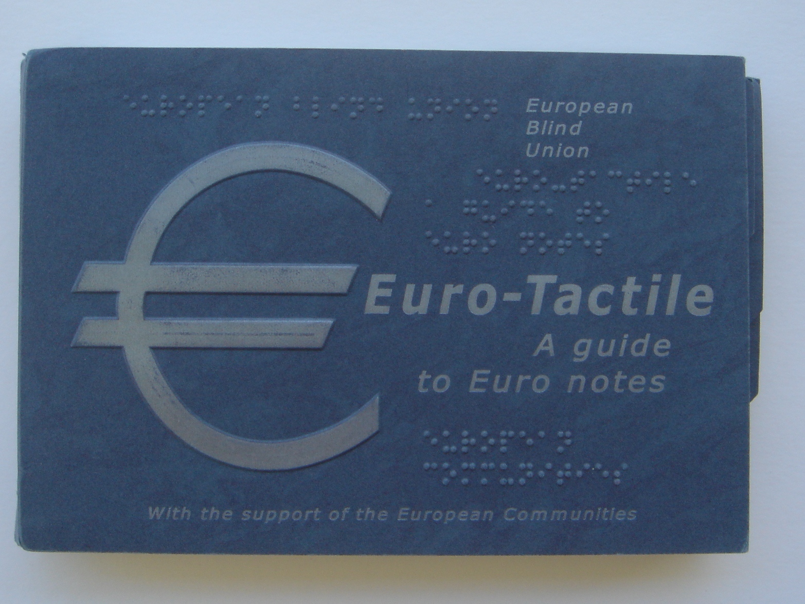Copertina del libro tattile "Euro tactile"